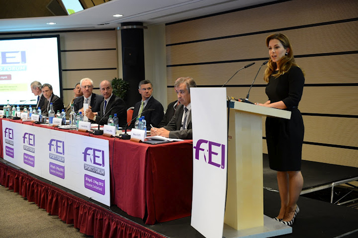 abertura com discurso de HH Princess Haya, presidente da FEI